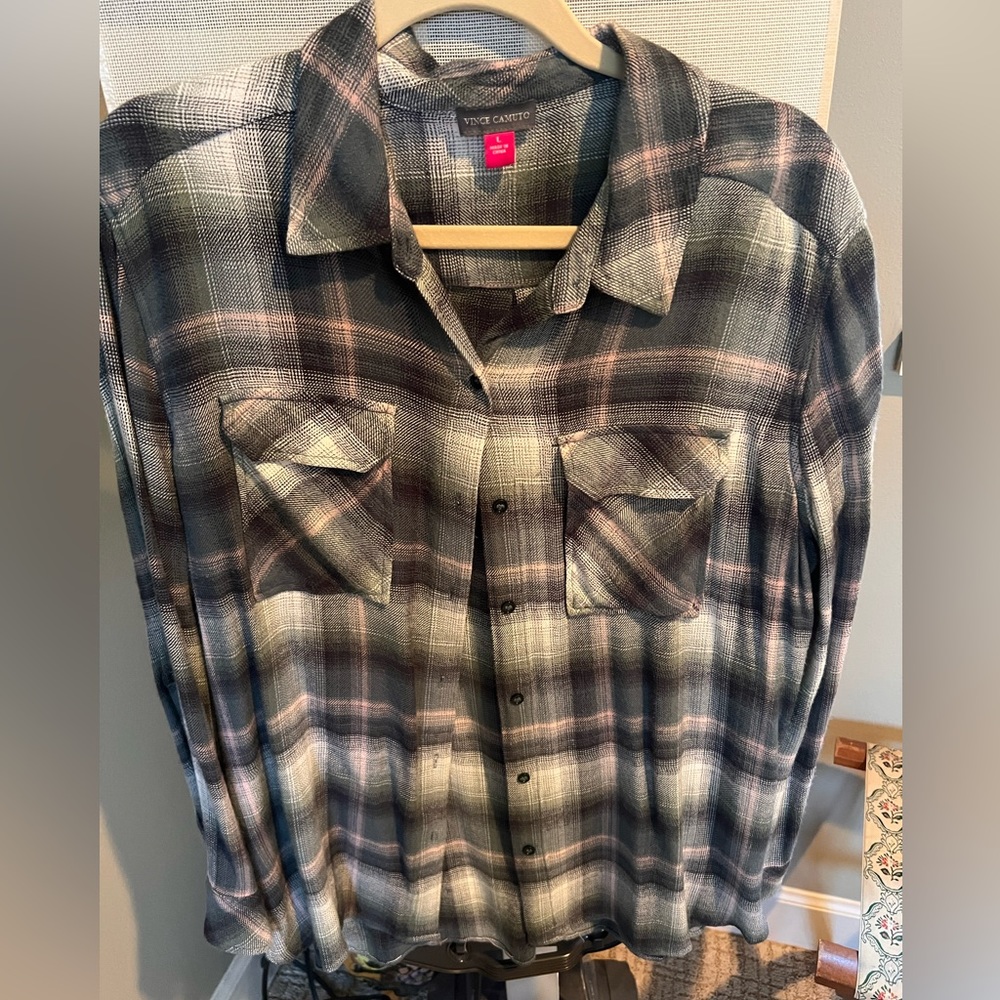 Vince camuto women shirt
